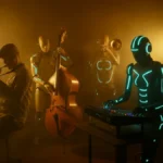 Human musicians and neon-lit AI robots playing saxophone, double bass, trumpet and a beat machine in a smoky jazz club