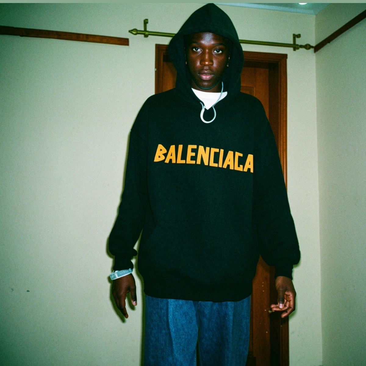 nyb collan Brings a Kampala Edge to UK Drill on "Let her go"