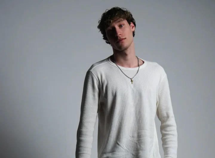 Doors Love Progression Is Dreamlnd's 35-Minute Breakup Album
