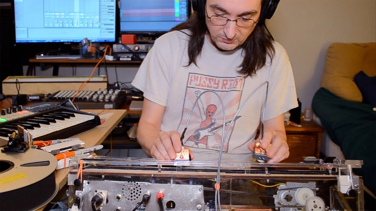 Jeremy Bell debut EP: Boom Bap Built on a Homemade Tape Machine